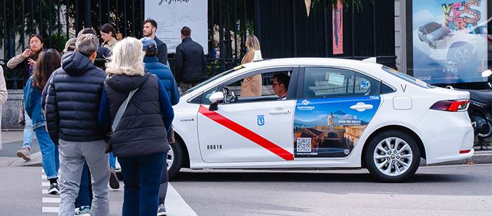 Referencia – publicidad en taxis en Madrid